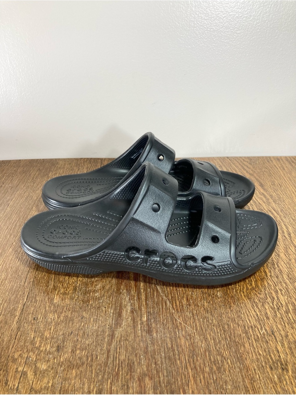 Crocs Baya Unisex Slide Sandal Women’s 10 Men’s 8 Black